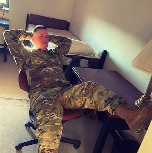 Meet your Posher, Christopher